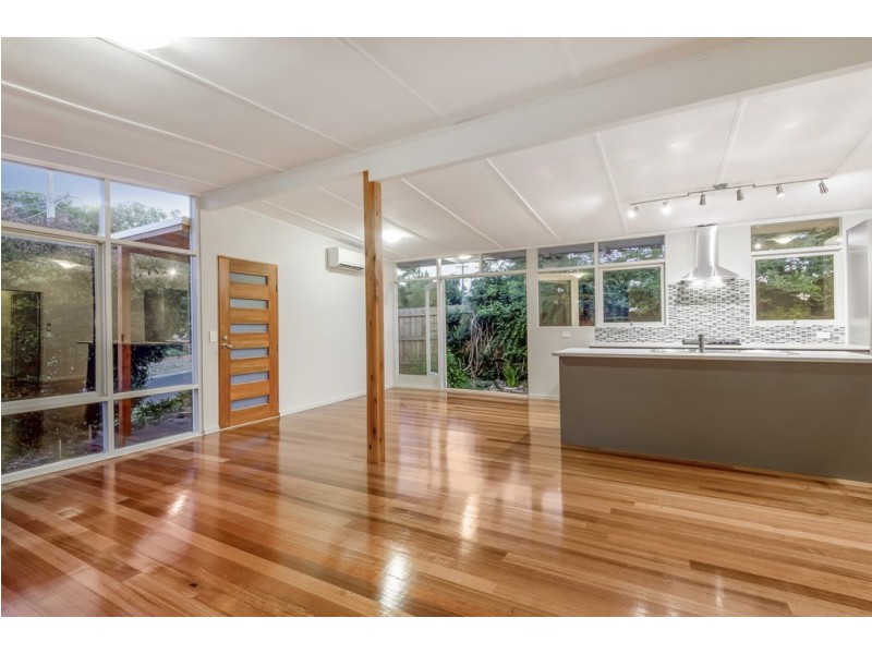 33 Wynden Drive, Frankston VIC 3199