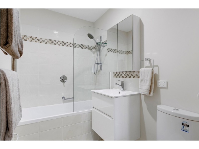 4/32-34 Pine Hill Drive, Frankston VIC 3199