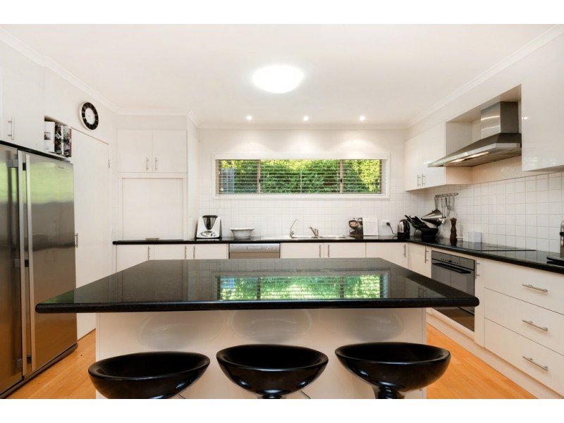 4 The Close, Frankston South VIC 3199