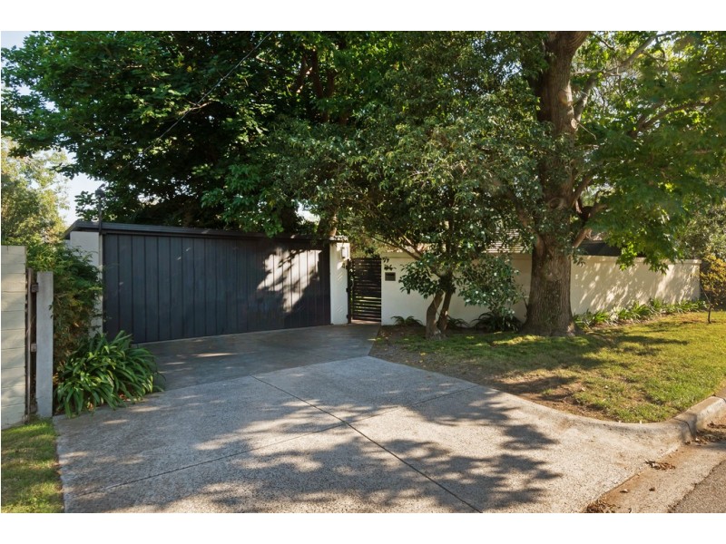 4 The Close, Frankston South VIC 3199