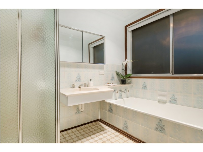 34 Lucerne Crescent, Frankston VIC 3199