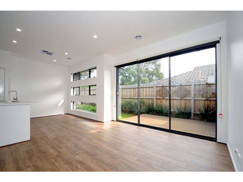 2/19 Hannah Street, Seaford VIC 3198