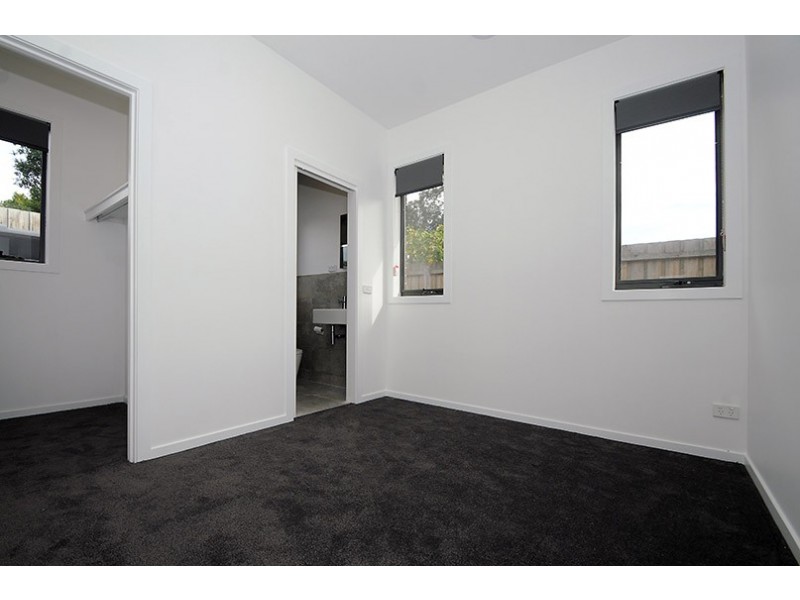 2/19 Hannah Street, Seaford VIC 3198