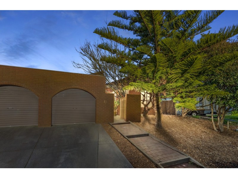 10 Warrawee Circuit, Frankston VIC 3199