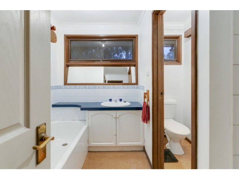 1 Melaleuca Court, Frankston VIC 3199