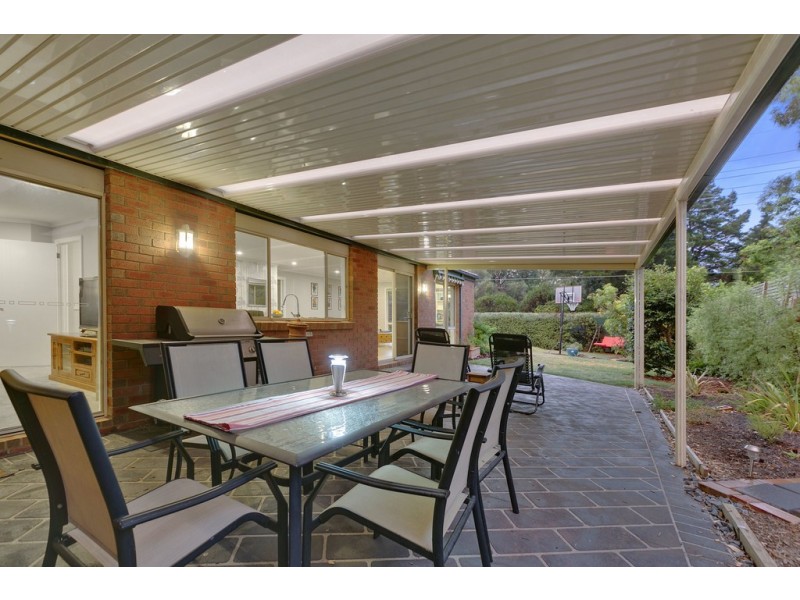 71 Raphael Crescent, Frankston VIC 3199