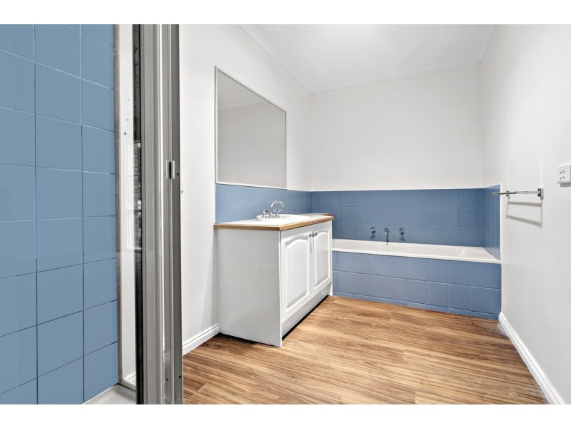 1/6 Japonica Grove, Frankston South VIC 3199