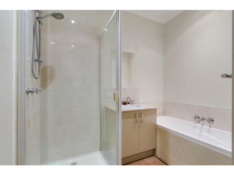 5/16 Athol Court, Langwarrin VIC 3910