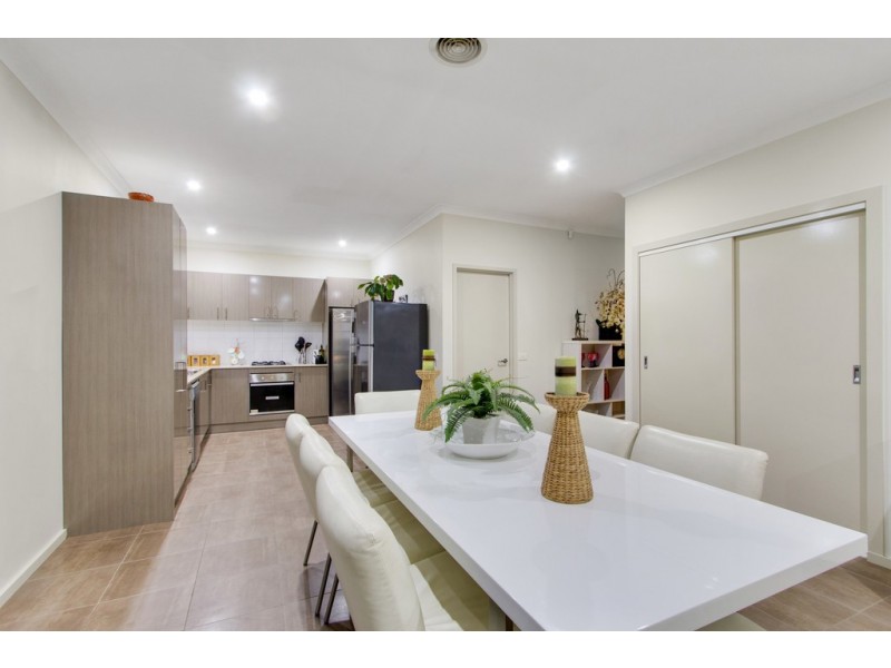 5/16 Athol Court, Langwarrin VIC 3910
