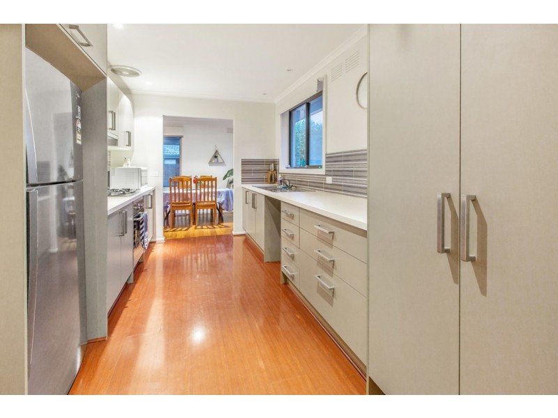 2 Kadina Close, Frankston VIC 3199