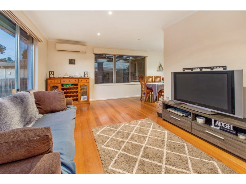 2 Kadina Close, Frankston VIC 3199
