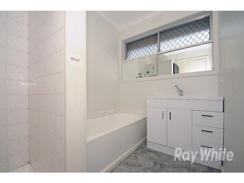 2 Bidgee Street, Frankston VIC 3199