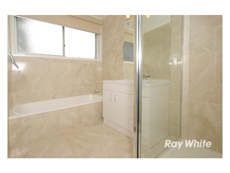 13 Derna Crescent, Frankston VIC 3199