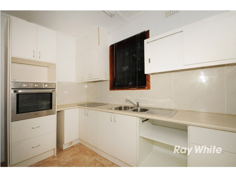 27 Seaford Road, Seaford VIC 3198