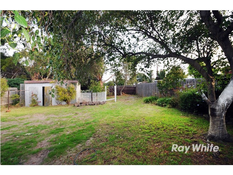 27 Seaford Road, Seaford VIC 3198