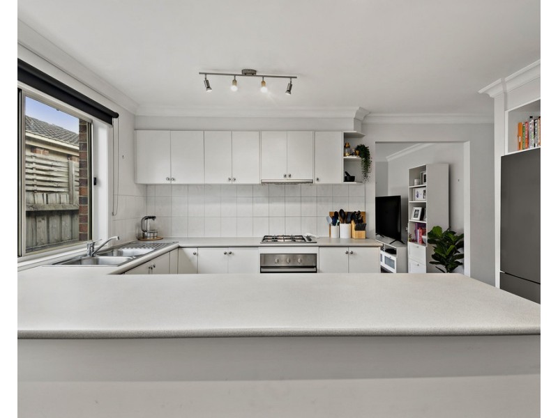 27 Robinsons Road, Frankston South VIC 3199