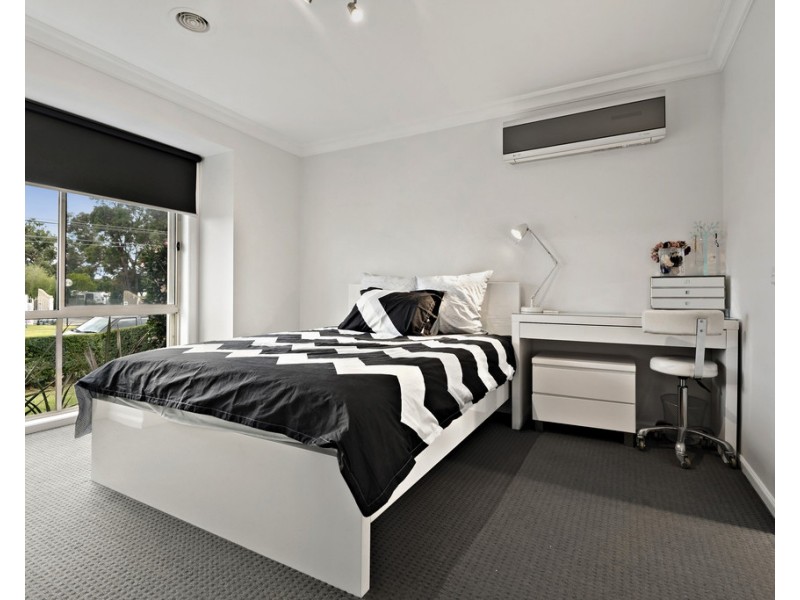 27 Robinsons Road, Frankston South VIC 3199