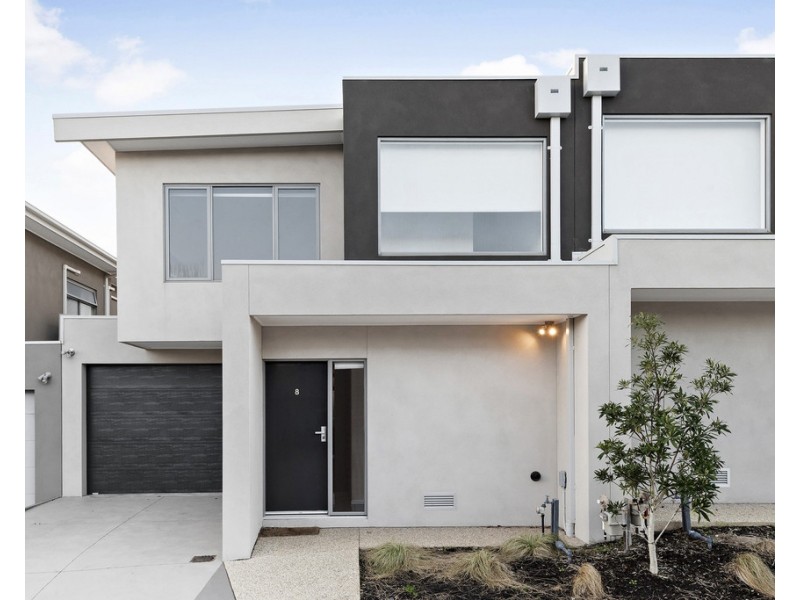 8 Abelia Avenue, Frankston VIC 3199