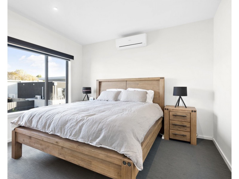 8 Abelia Avenue, Frankston VIC 3199