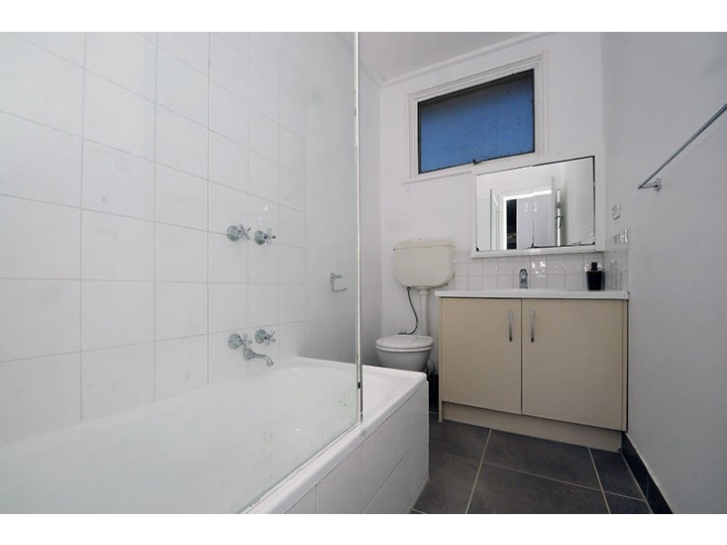 2/51-53 Screen Street, Frankston VIC 3199