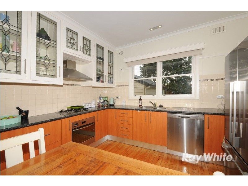 2 Silas Avenue, Frankston VIC 3199