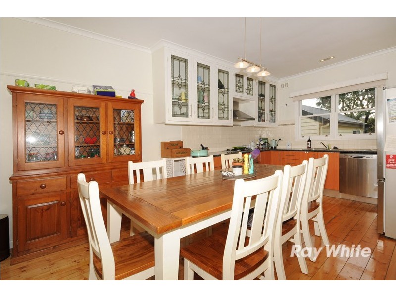 2 Silas Avenue, Frankston VIC 3199