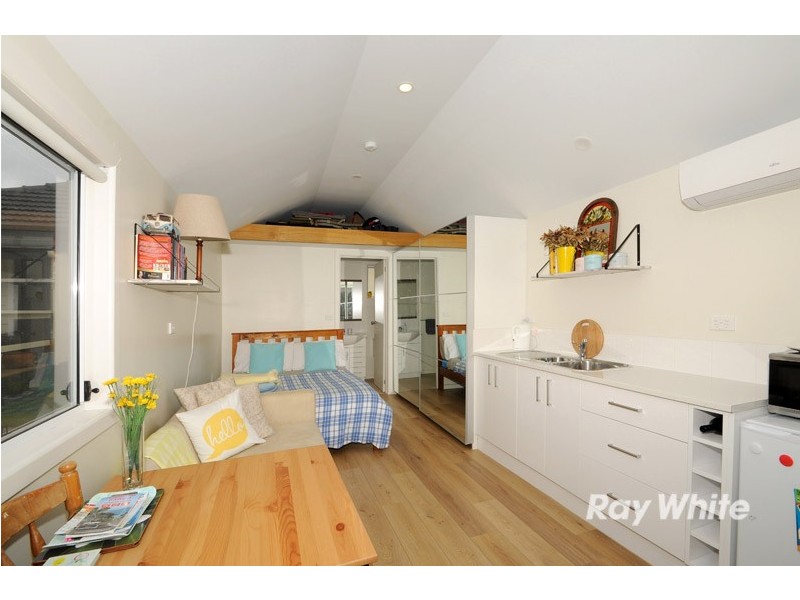 2 Silas Avenue, Frankston VIC 3199