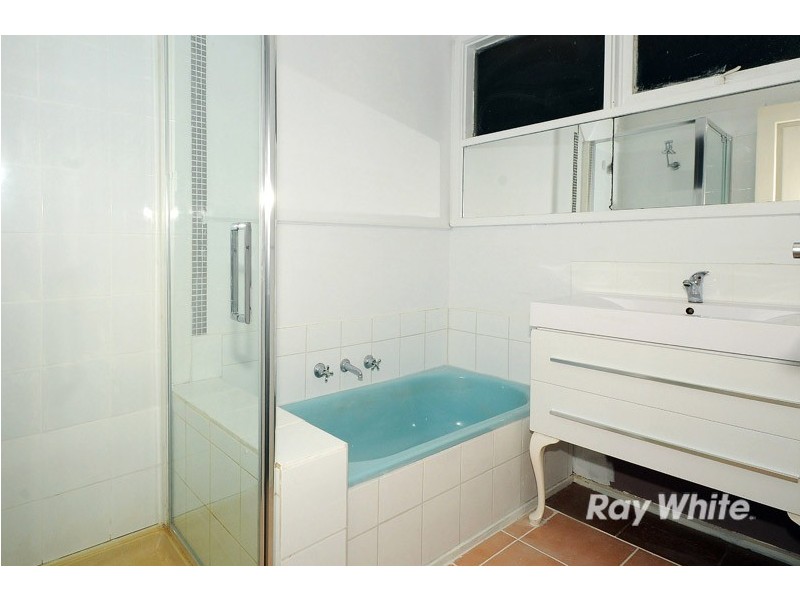 11 Paisley Drive, Frankston VIC 3199