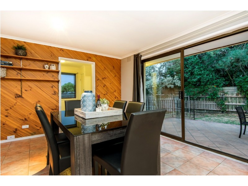 11 Benanee Drive, Frankston VIC 3199