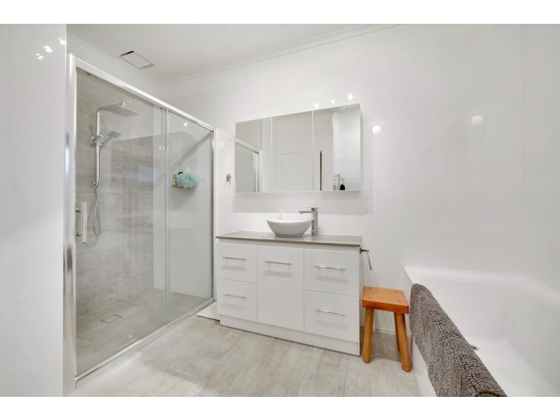 43 Kenilworth Avenue, Frankston VIC 3199