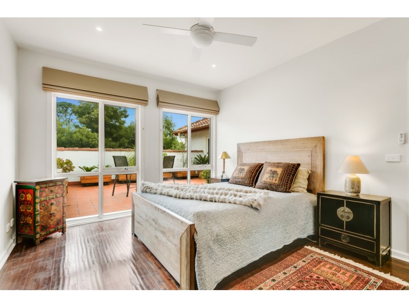 8/32-34 Pine Hill Drive, Frankston VIC 3199