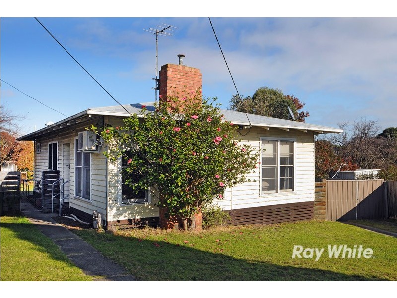5 Eton Court, Frankston VIC 3199