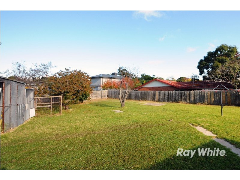 5 Eton Court, Frankston VIC 3199