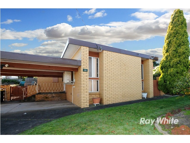 35 Wangarra Road, Frankston VIC 3199