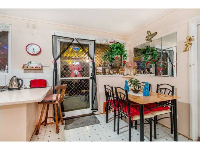 27 Berberis Crescent, Frankston VIC 3199