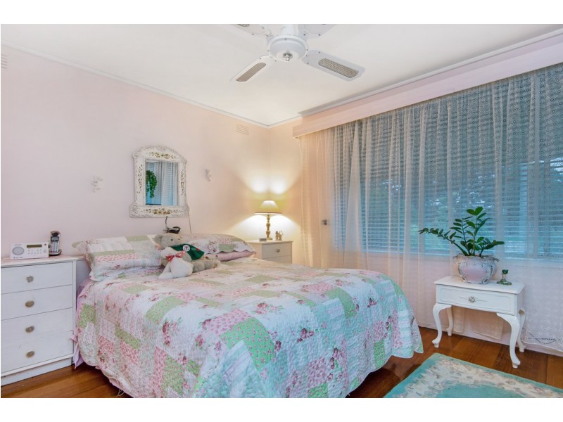 27 Berberis Crescent, Frankston VIC 3199