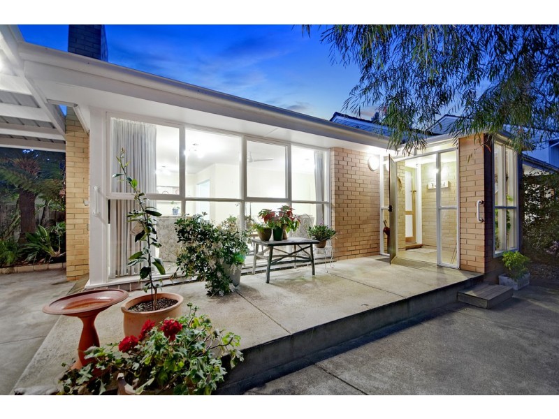 16 Murawa Street, Frankston VIC 3199