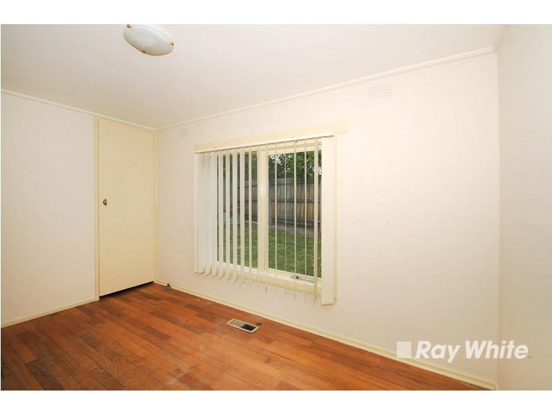 1 Bogong Court, Frankston VIC 3199