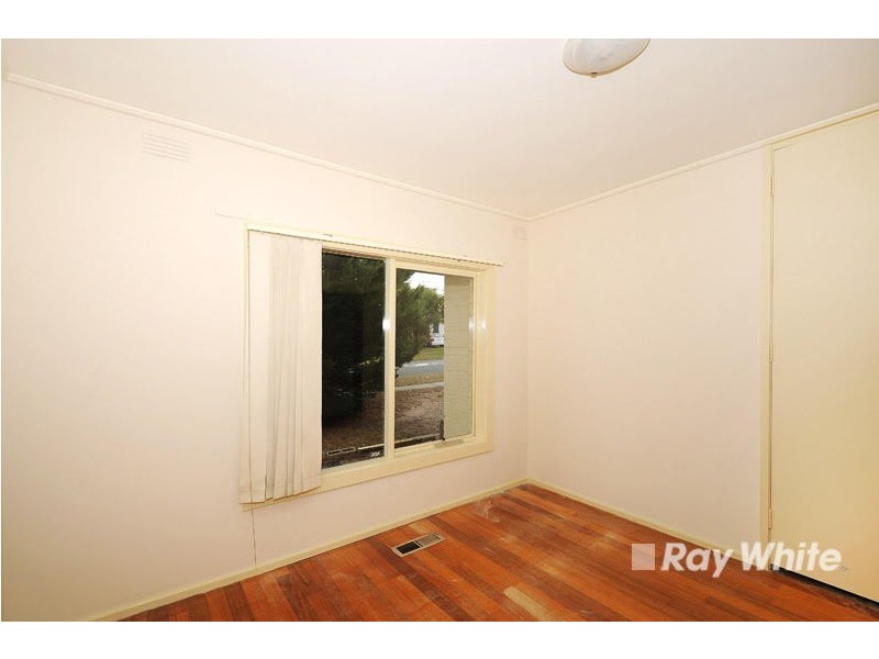 1 Bogong Court, Frankston VIC 3199