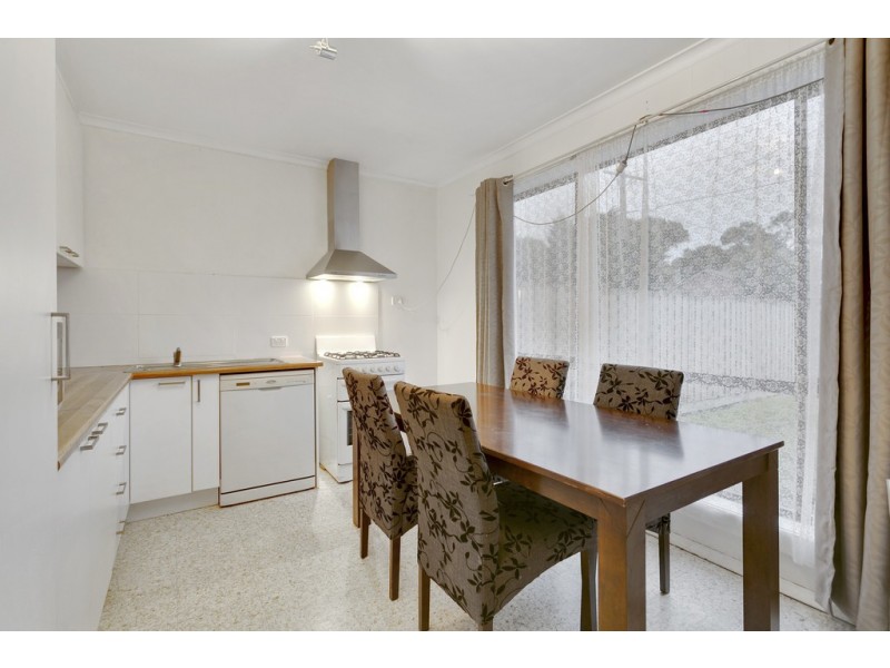 61 Rosemary Crescent, Frankston North VIC 3200