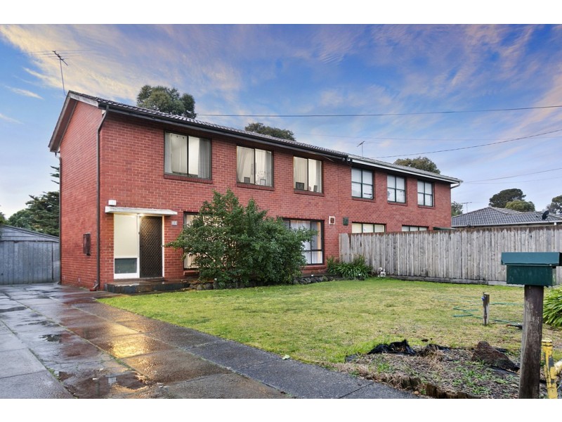 61 Rosemary Crescent, Frankston North VIC 3200