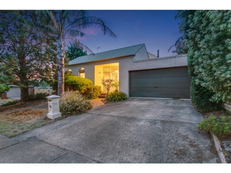 13 Gretel Court, Frankston VIC 3199