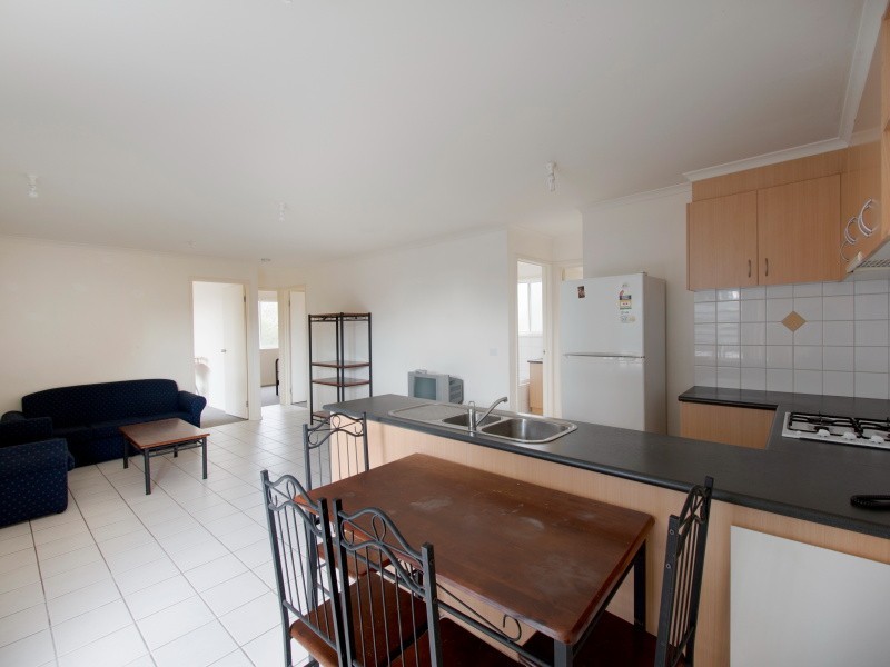 8/64 Lardner Road, Frankston VIC 3199