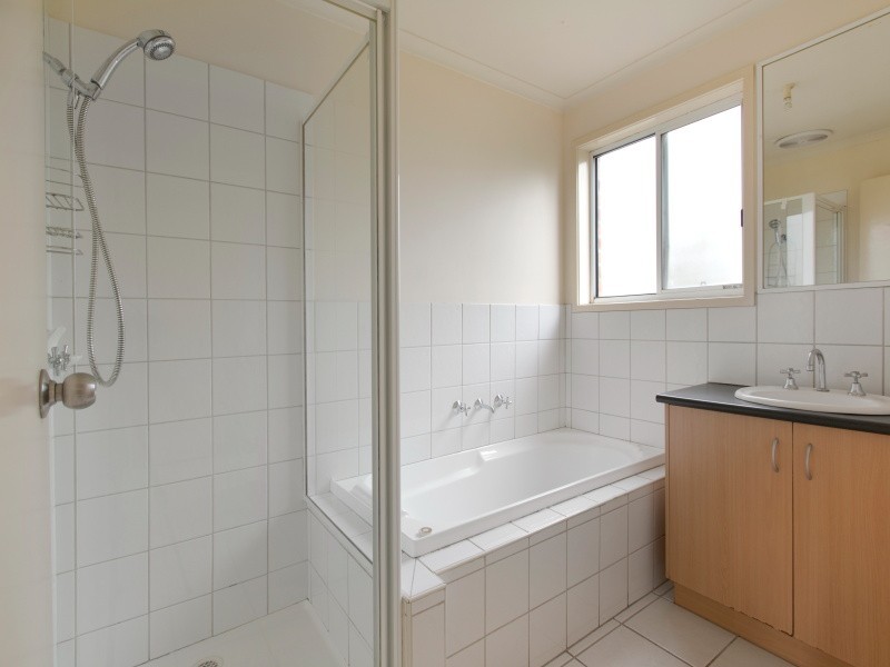 8/64 Lardner Road, Frankston VIC 3199