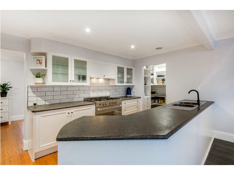 4 Regent Court, Frankston VIC 3199