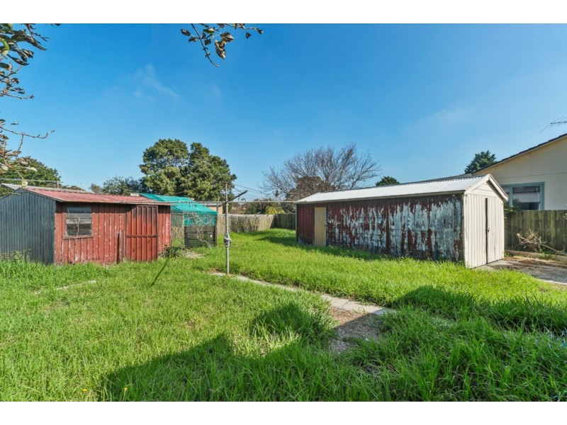 8 Longleaf Street, Frankston North VIC 3200