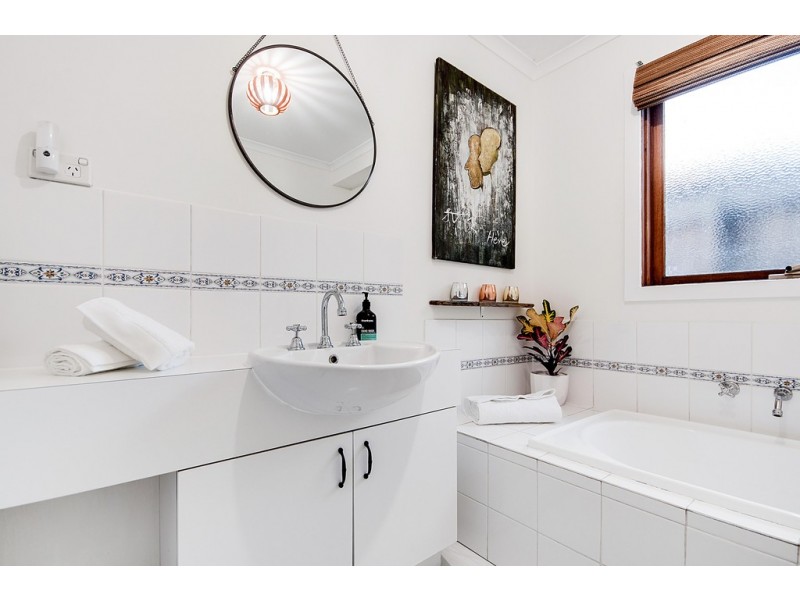 15 Kenmore Court, Frankston VIC 3199