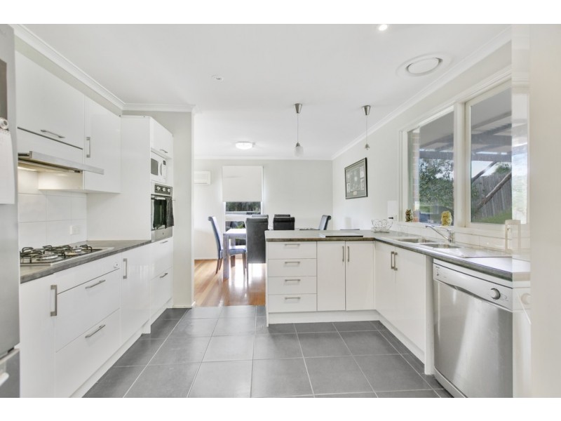 48 Fingal Drive, Frankston VIC 3199