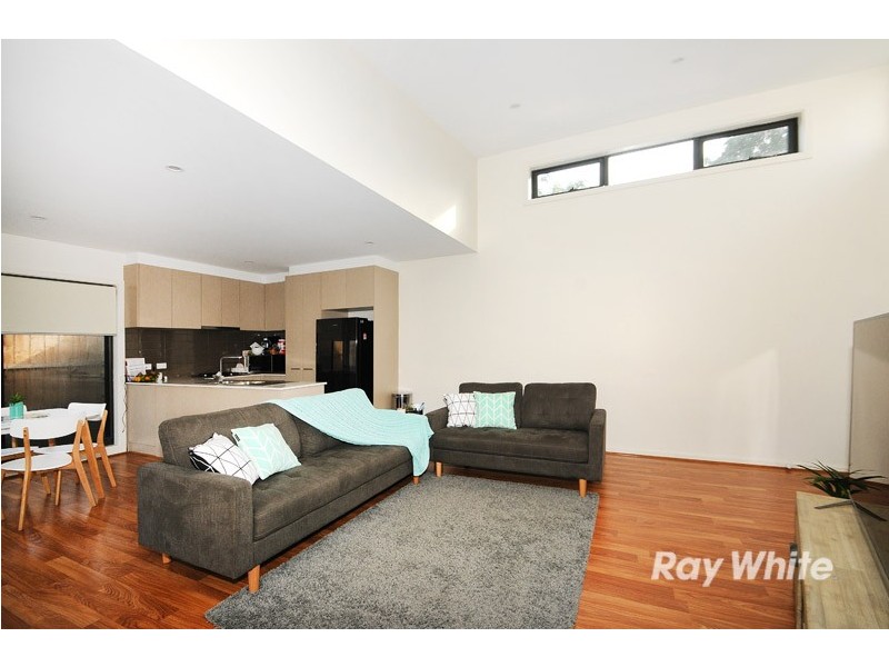 2/4 Goldborough Court, Frankston South VIC 3199