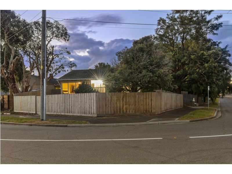 7 Candlebark Crescent, Frankston North VIC 3200